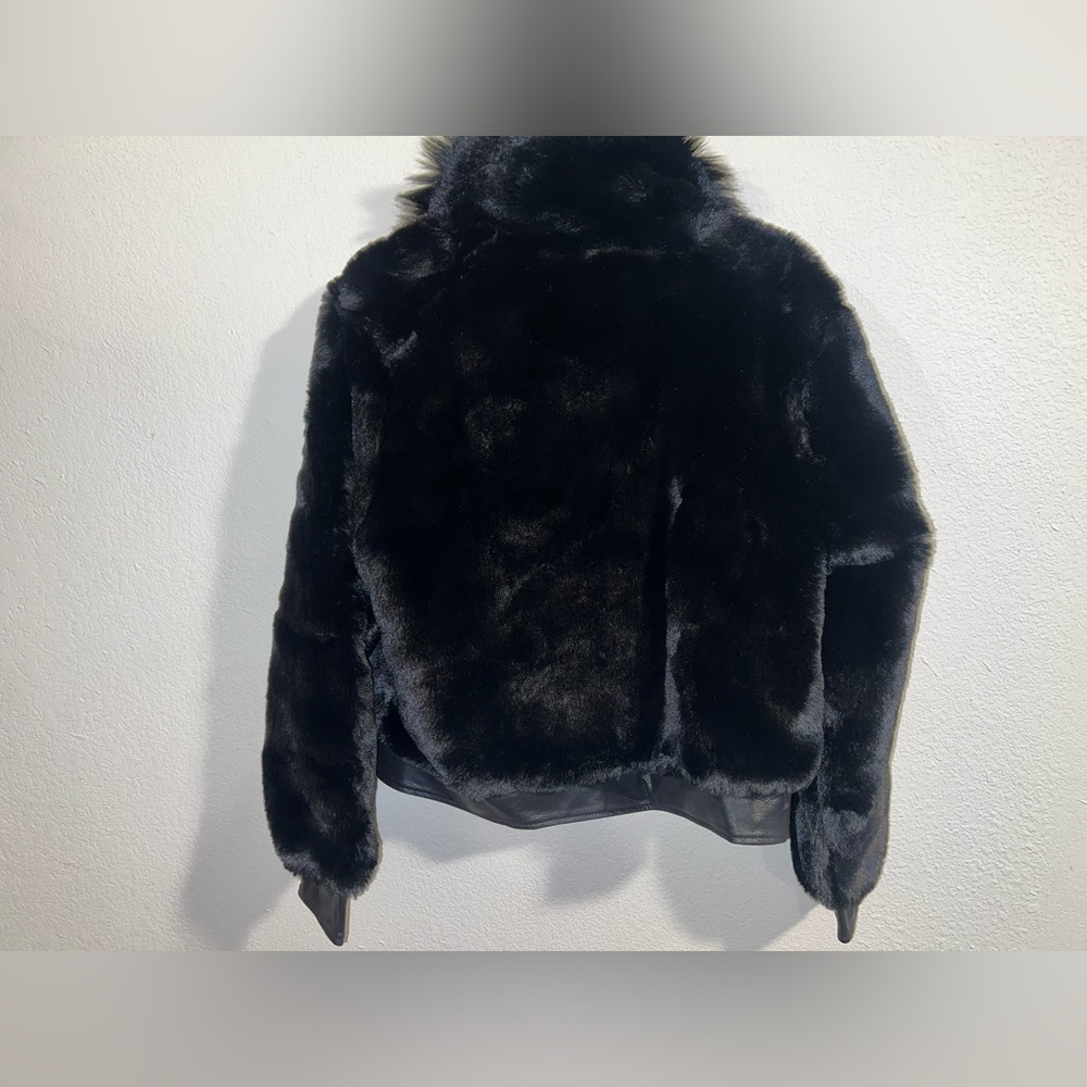 🖤 BLANK NYC Black Noise Coat with Buckles Moto Inspired With Faux Fur 🖤 - Picture 7 of 9